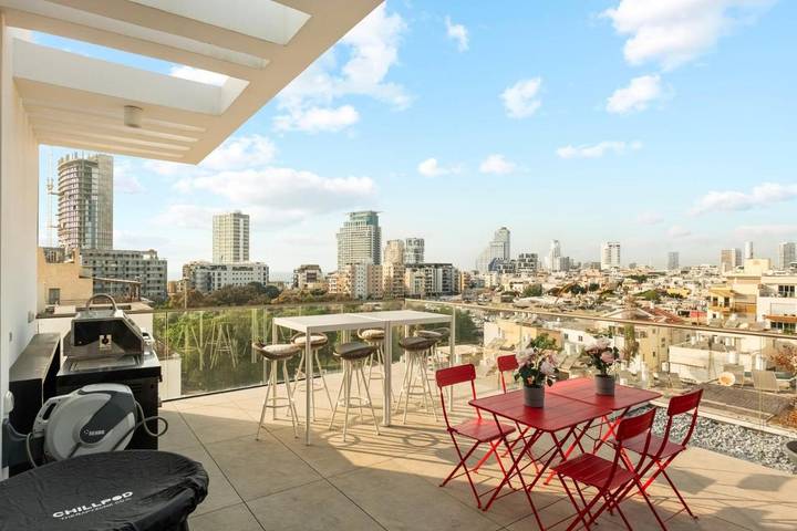 Apartamento de vacaciones para 6 personas, con vistas además de jardín y balcón - 1