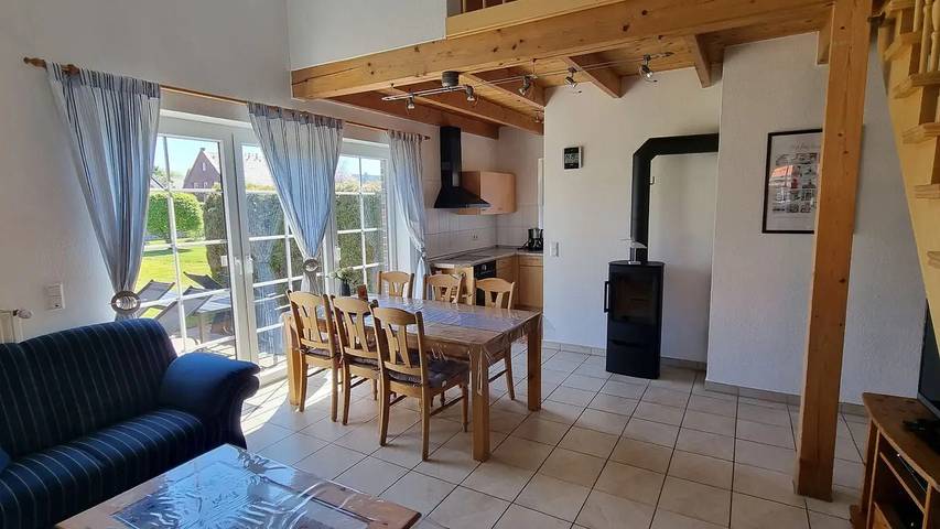 Ferienhaus für 5 Personen, mit Garten und Terrasse in Norden - 2
