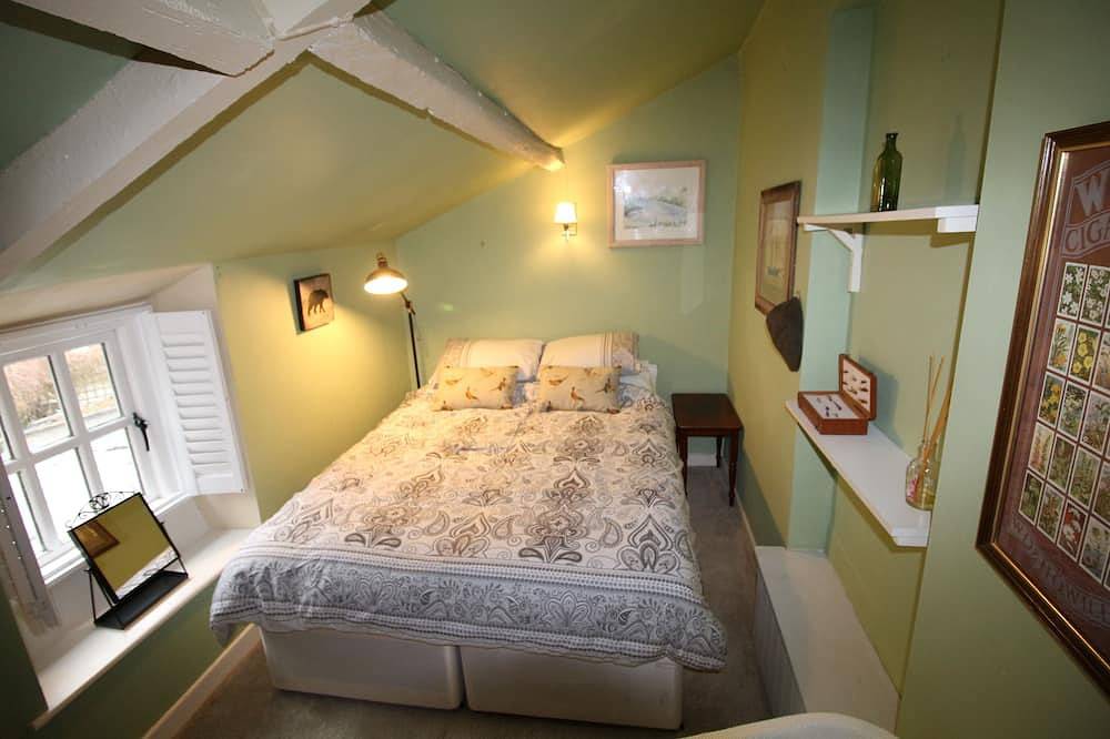 A charming and cosy cottage, centrally located on Bridge Street. in Crickhowell, Brecon Beacons