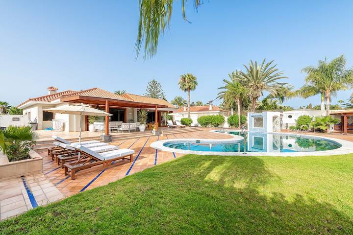 Villa für 14 Personen, mit Balkon/Terrasse und Garten in Gran Canaria Süd