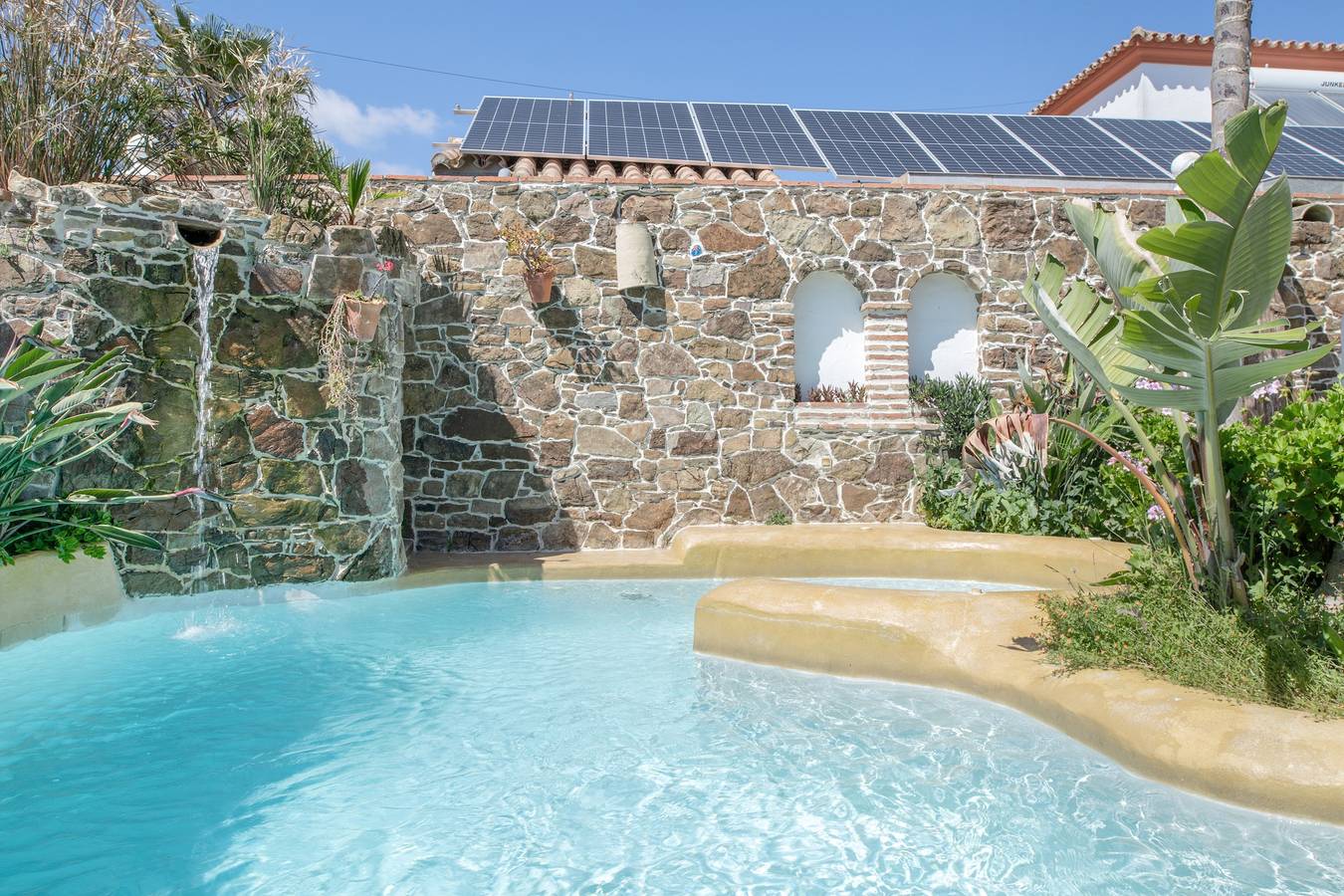 El Cortijo 3 Appartement: Ruim verblijf met zwembad & terras in Conil, foto 13