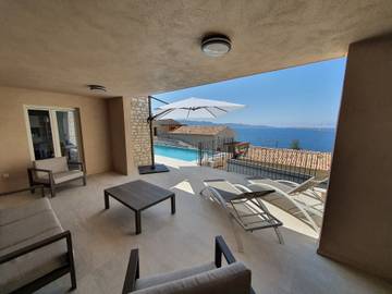 Gîte pour 10 personnes, avec balcon et jardin à Saint-Florent