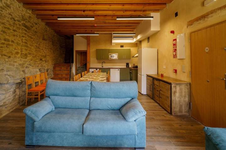 Casa rural para 14 personas, con Balcón y Terraza además de Jardín y Vistas en Provincia de Huesca - 4