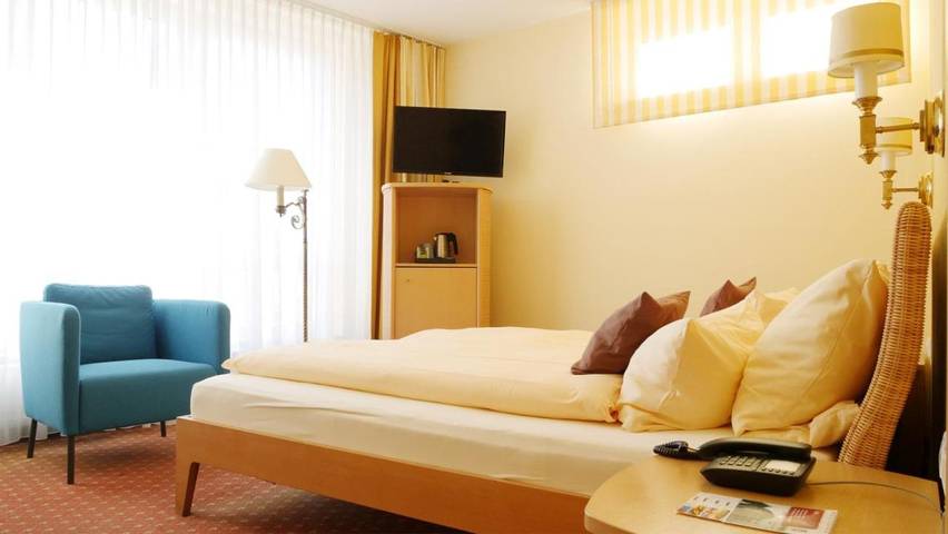 Hotel für 2 Personen, mit Terrasse und Sauna in Buchen - 2