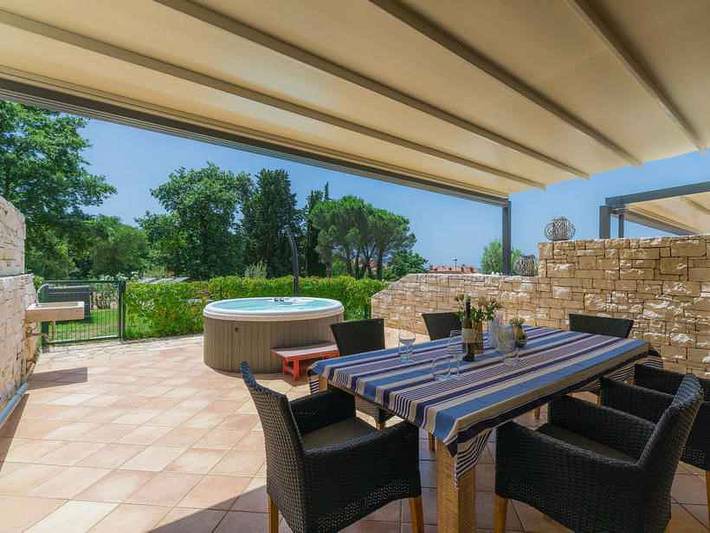 Ferienhaus für 6 Personen, mit Garten und Balkon