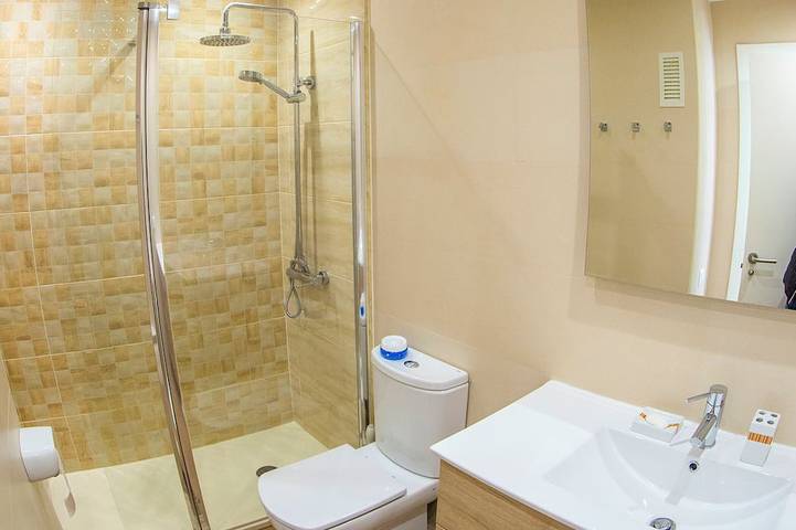 Appartement entier, 2 bedroom apartment - Sleeps 4 - Pool  - Garden in Pego, Costa Blanca