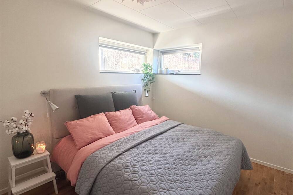 Modern, child-friendly mountain cabin - peaceful location & incredible views. Pets allowed. in Branäs, Värmland