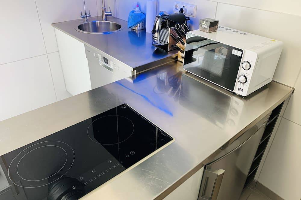 Ganze Wohnung, Stylish 2 room Loft City Center Ground Floor in Ulm, Schwaben