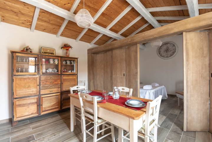 Villa Jumpadu komplett von der Natur umgeben in Oliena, Barbagia
