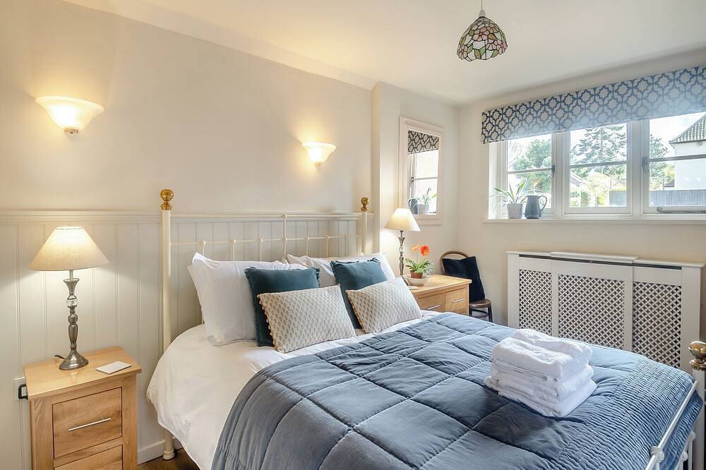 2 bedroom accommodation in Overstrand, near Cromer in Overstrand, Norfolk Coast