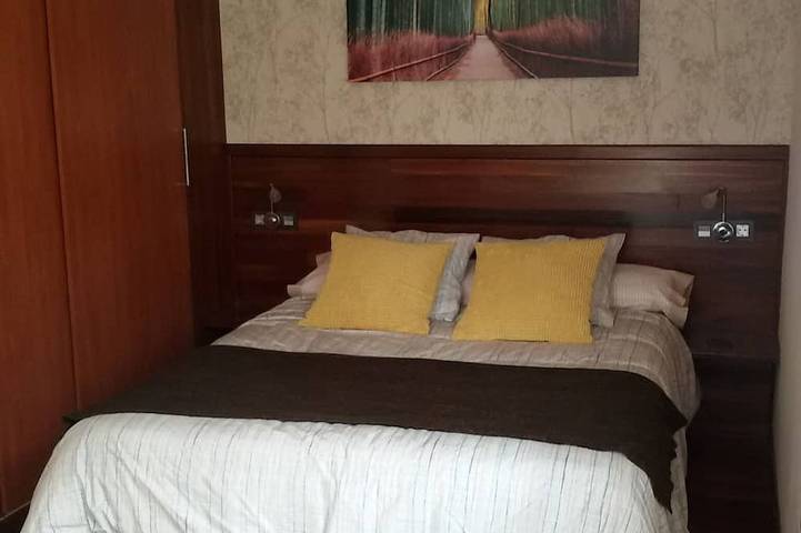 Gîte pour 2 personnes, avec jacuzzi ainsi que jardin et balcon à Castro-Urdiales - 2