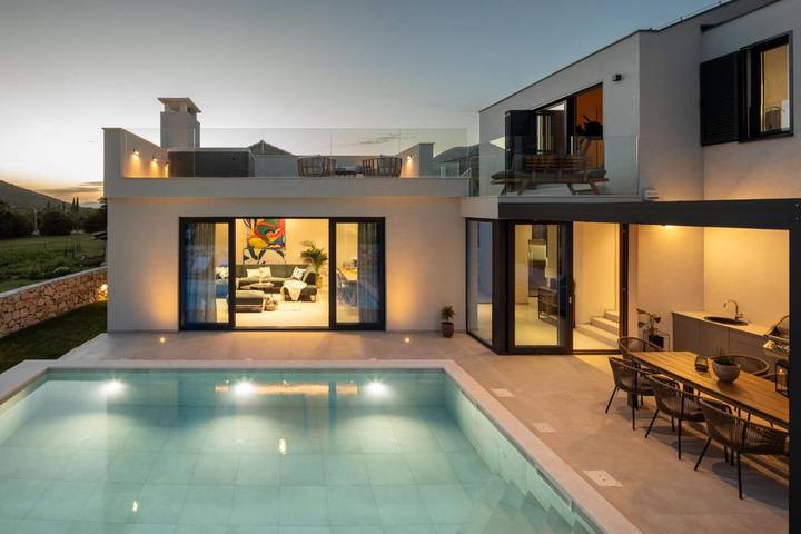 Villa pour 8 personnes, avec jardin et piscine ainsi que sauna et jacuzzi à Slano - 2