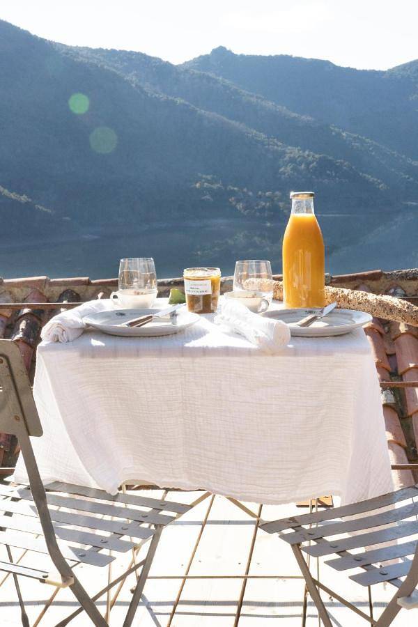Location de vacances pour 6 personnes, avec vue et terrasse à Tolla - 3