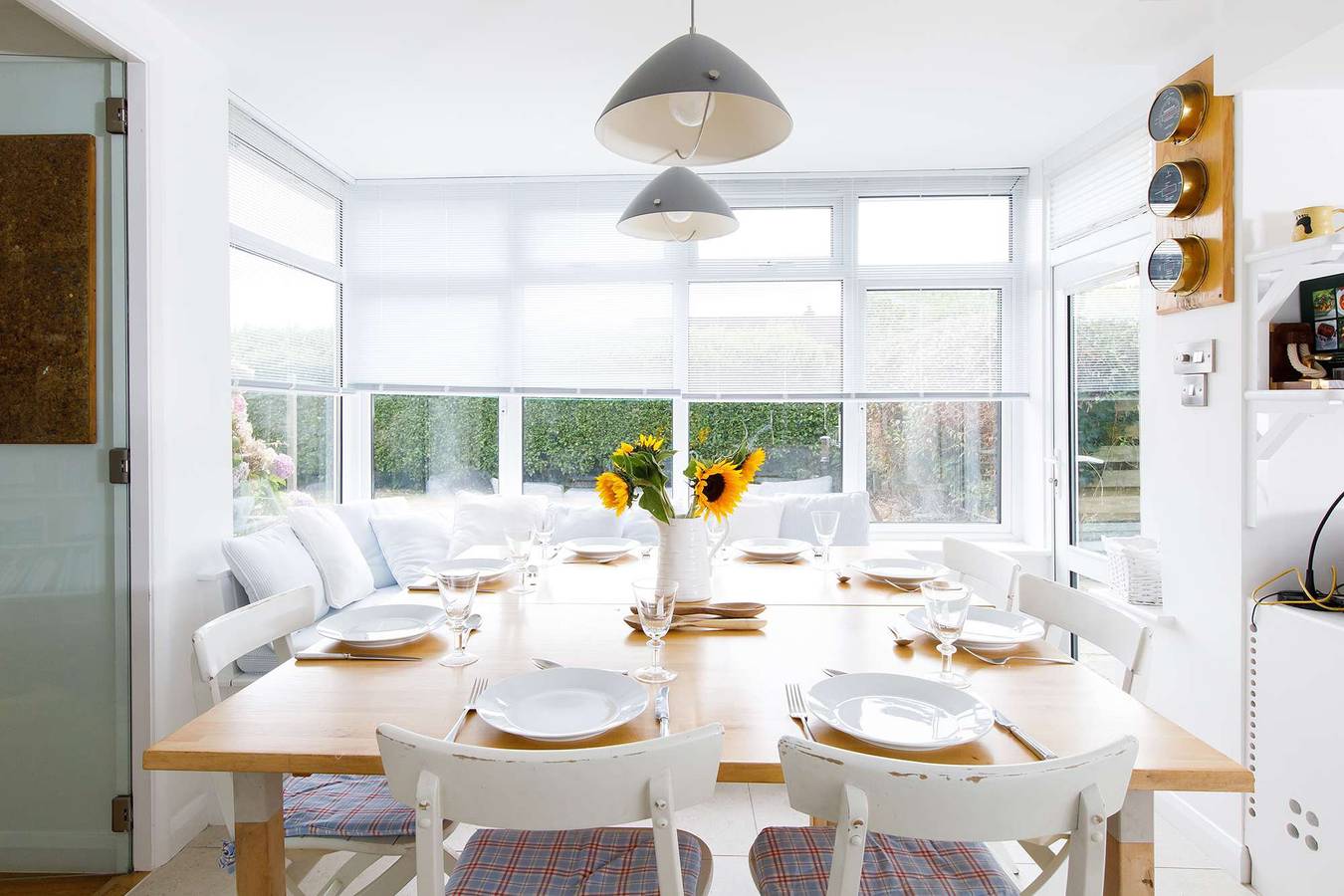 Secluded rural retreat, close to beach - sleeps 12 in Earnley, Sussex de l'Ouest