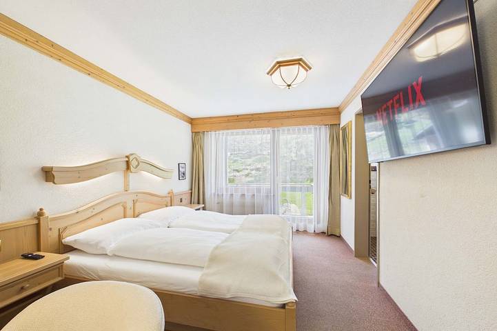 Ganze Wohnung, Bergblick-Doppelzimmer nahe SaasFee in Saas-Almagell, Walliser Alpen