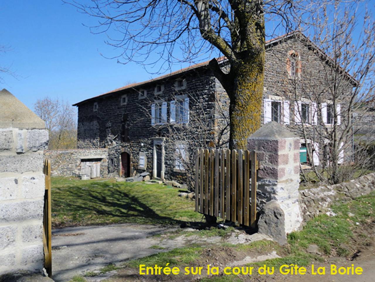 Maison de charme en campagne à Arlempdes avec jardin in Arlempdes, Haute-Loire
