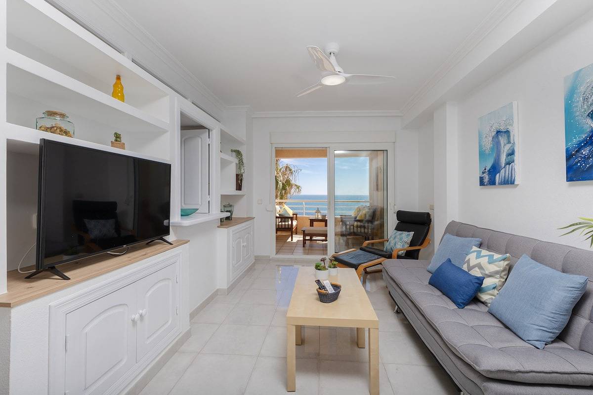 Entire apartment, Feel at Home by Fidalsa in Torrevieja, Costa Blanca