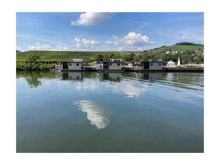 Hausboot für 2 Personen, mit Terrasse in Rheinland-Pfalz