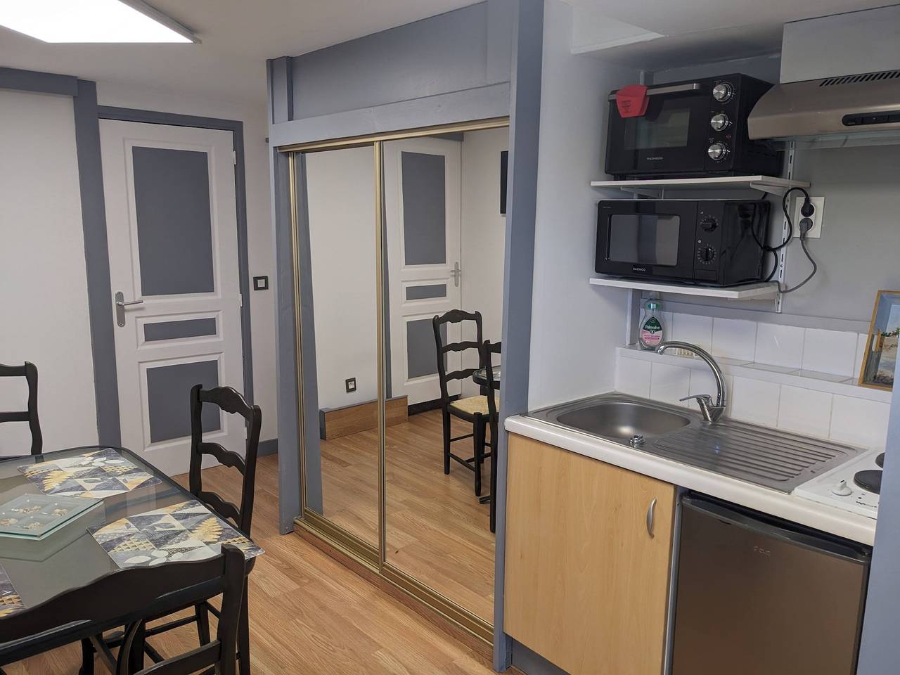 Appartement entier, Gîte chez pierrot, pierrette  in La Rivière-Saint-Sauveur, Région de Lisieux
