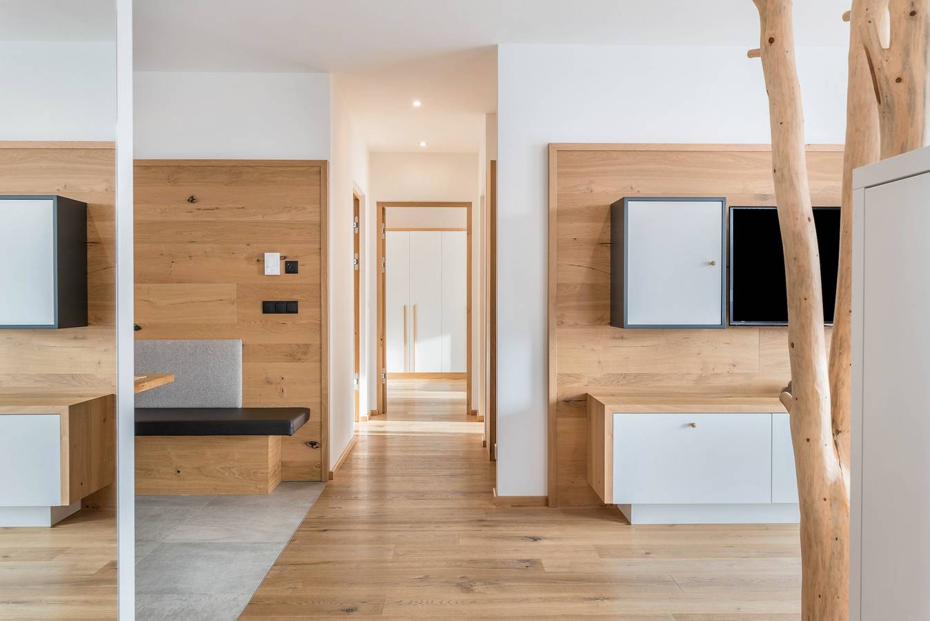 Ganze Wohnung, Ferienwohnung "Anger Living Raschötz" mit Bergblick, Gemeinschaftsgarten & Wlan in Tschöfas, Lajen