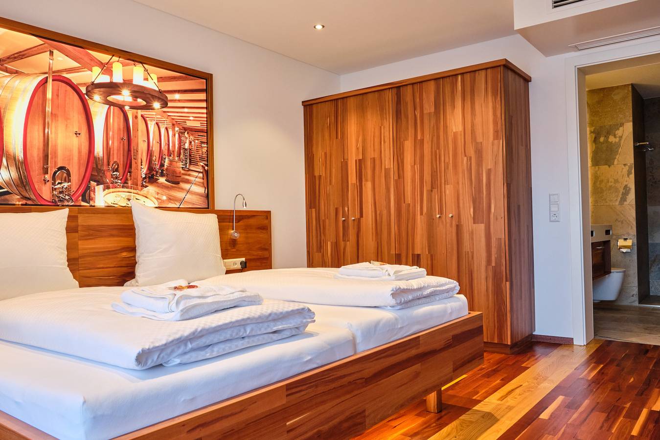 Hotel Hornstein - Weingut, Vinothek & Gastronomie - Doppelzimmer Typ Ländle Wein (circa 20-25 qm) in Nonnenhorn, Bayerisch Schwaben