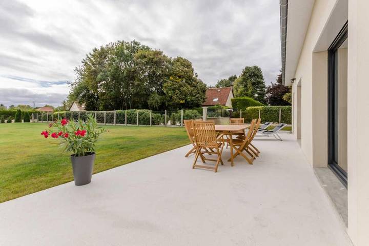Location de vacances pour 6 personnes, avec terrasse à Saint-Lyé - 4