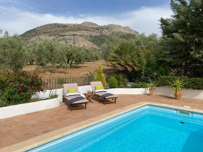 Villa pour 6 personnes, avec jardin ainsi que piscine et vue - 1