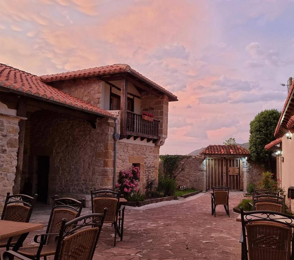 Posada Condado de la Mota in Miengo, Costa de Cantabria