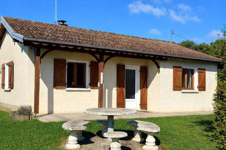 Gîte pour 4 personnes, avec Jardin