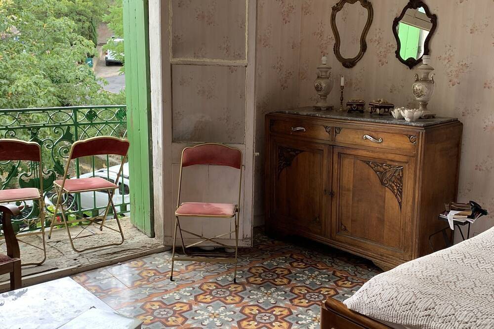 Det Genuina Frankrike - Vårt Byhus in Laurens, Mittelmeerküste (Frankreich)