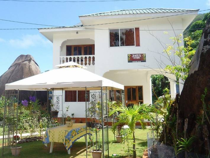 Holiday rental for 2 people, with garden in Seychelles
