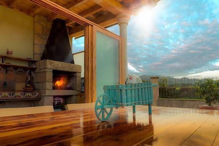 Gîte pour 8 personnes, avec jardin et piscine