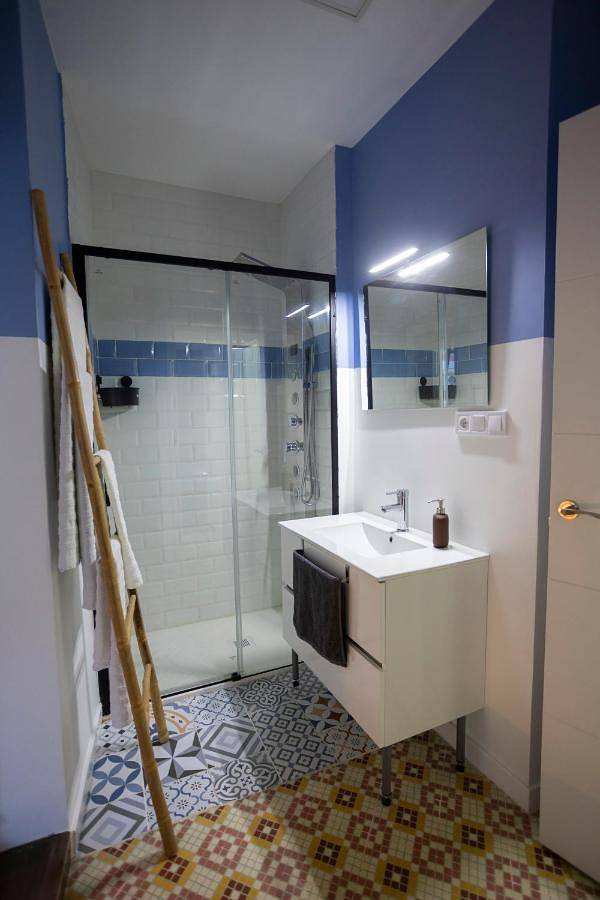 Gîte pour 2 personnes, avec balcon ainsi que jacuzzi et sauna à Novelda - 4