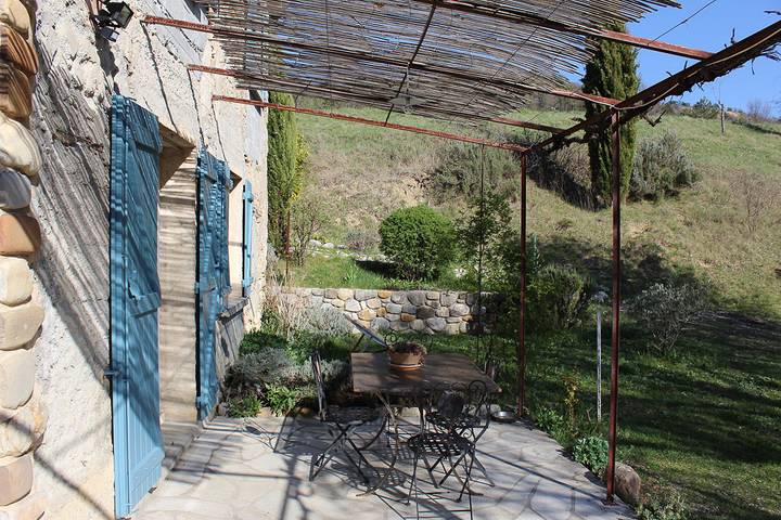 Gîte für 2 Personen, mit Garten, mit Haustier in Alpes-de-Haute-Provence - 2