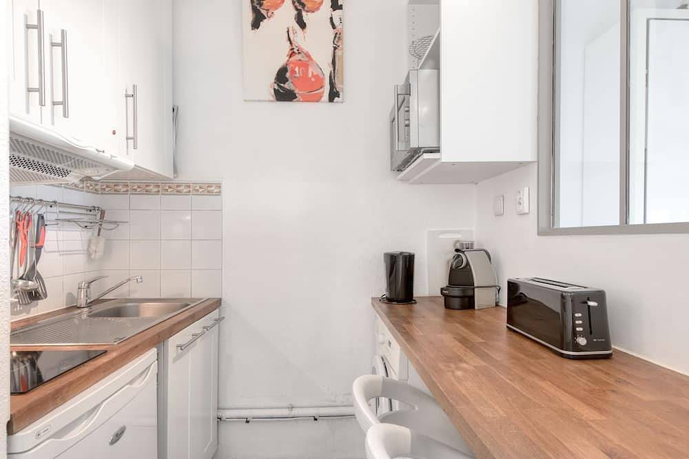 Apartamento entero, Apartment Vue Mer with swimming pool access in Saint-Martin-de-Ré, Isla de Ré