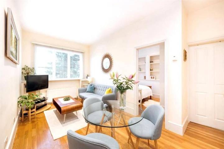 Apartment for 3 people in Richmond upon Thames