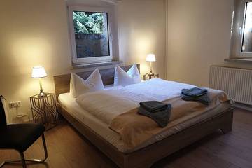 Ferienwohnung für 2 Personen, mit Sauna und Pool sowie Garten in Neupetershain