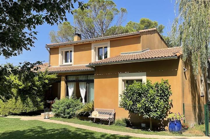 Location de vacances pour 2 personnes, avec Jardin à Caumont-sur-Durance