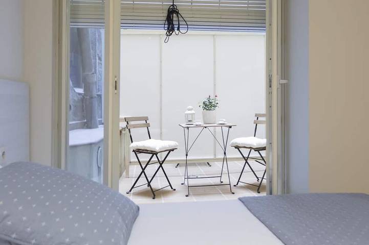Apartamento entero, Bravissimo Cort Reial 1A, con 2 dormitorios y en el centro histórico in Gerona, Gironés