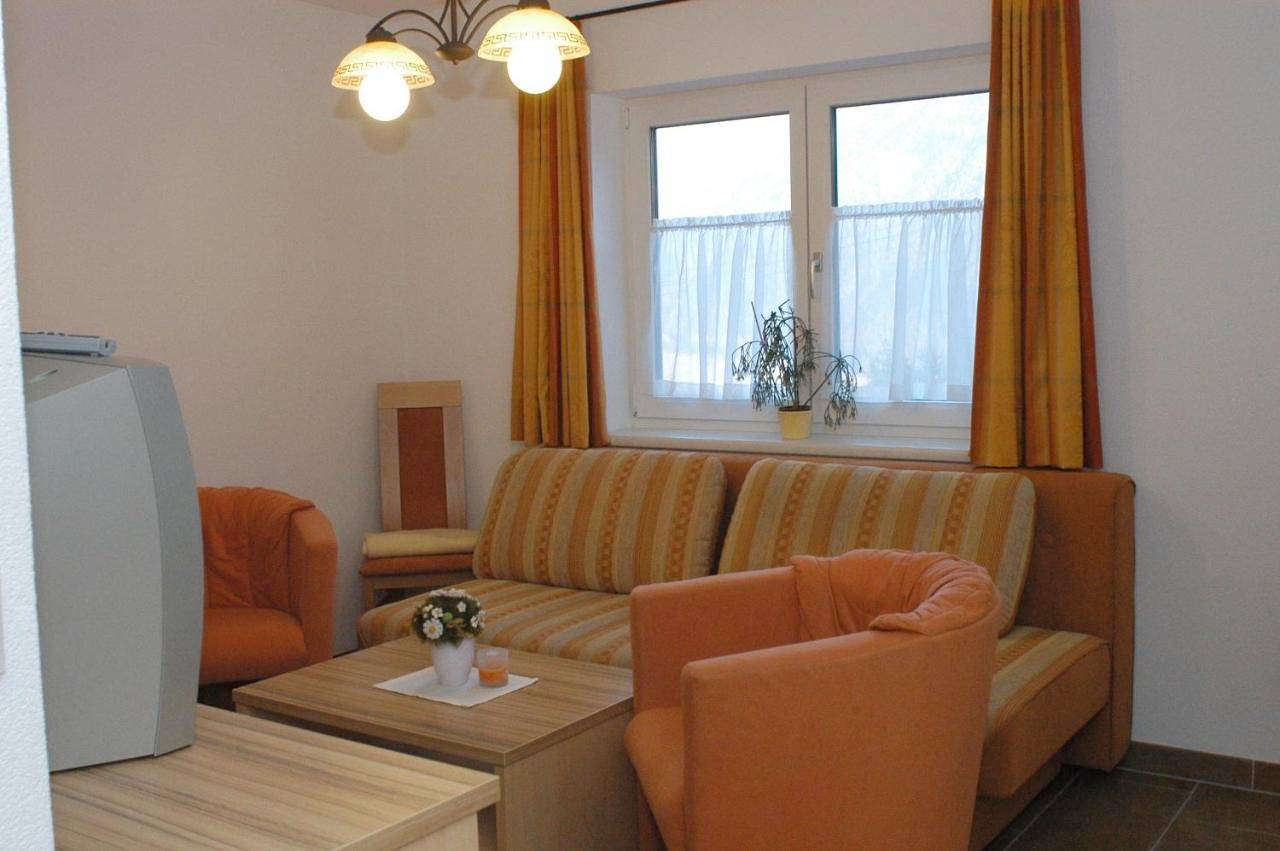 Pension Waldesruh in Alpes de Lechtal, Tarrenz