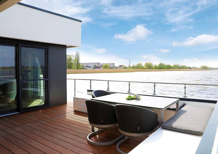 Hausboot für 6 Personen, mit Seeblick und Terrasse in Ribnitz-Damgarten