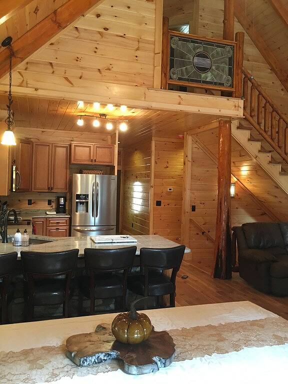 Creekside Hütte, Willis, Va in Blue Ridge Parkway, Floyd County