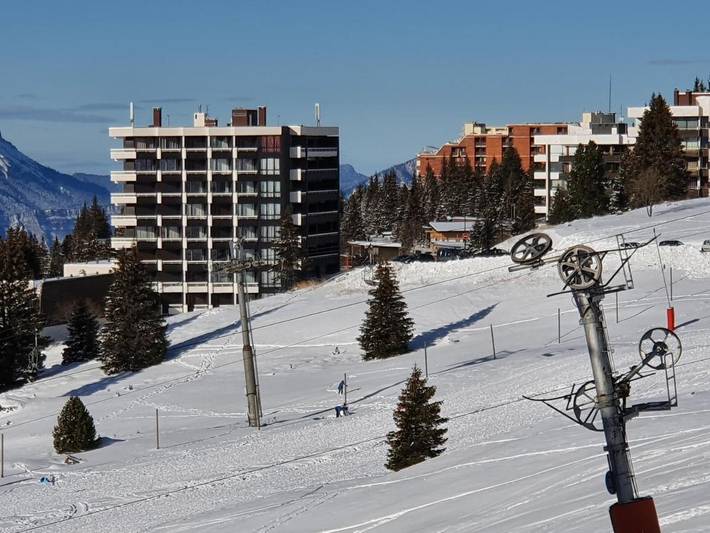 Gîte pour 6 personnes, avec terrasse et vue dans Cinema le Schuss (Chamrousse) - 3