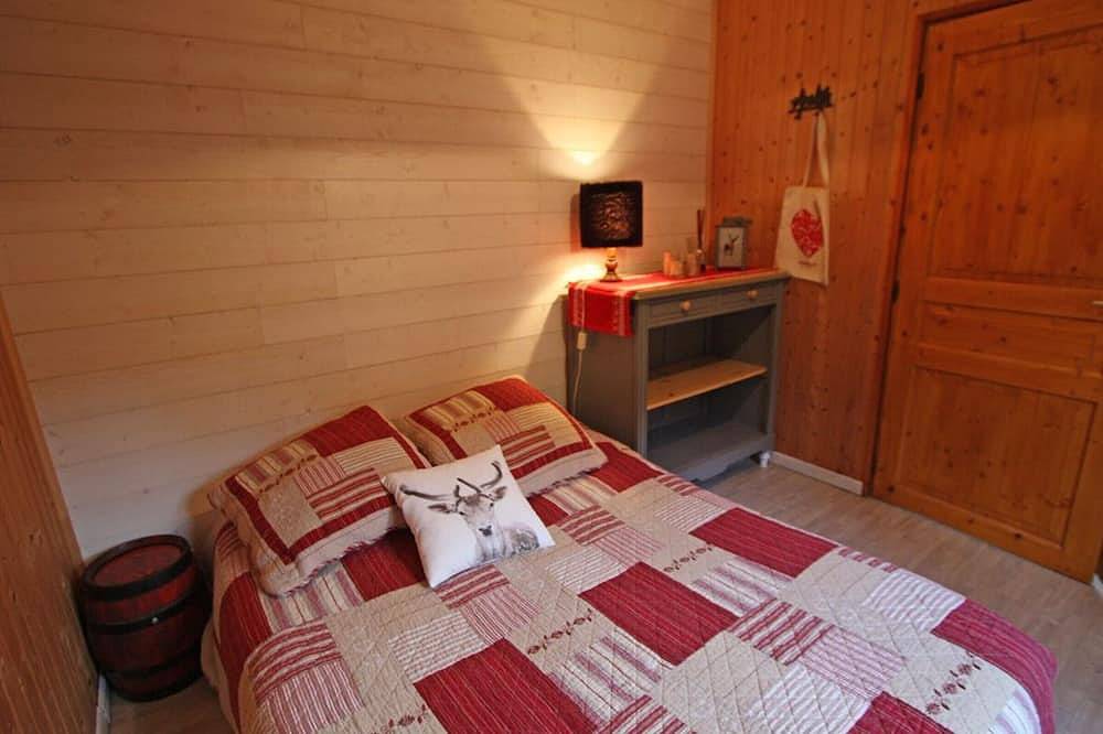 Charming Chalet with Nature Views, Near Colmar & Gérardmer, Ideal for 4, Free Wifi in Plainfaing, Parc naturel régional des Ballons des Vosges