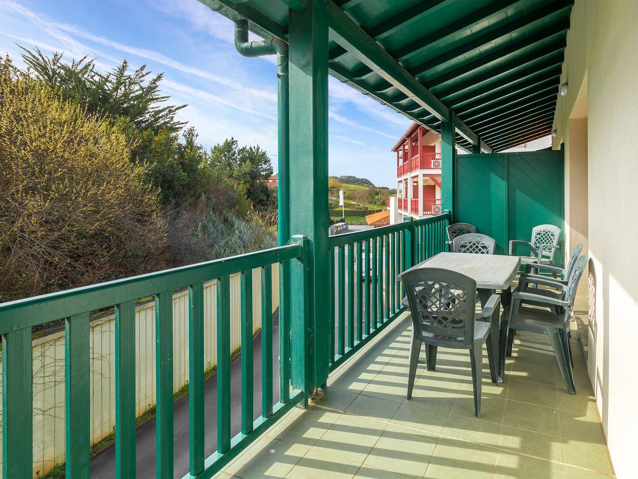 Apartamento entero, Precioso apartamento con piscina, tenis y acceso a la playa en Saint-Jean-de-Luz in San Juan de Luz, Region de Bayona