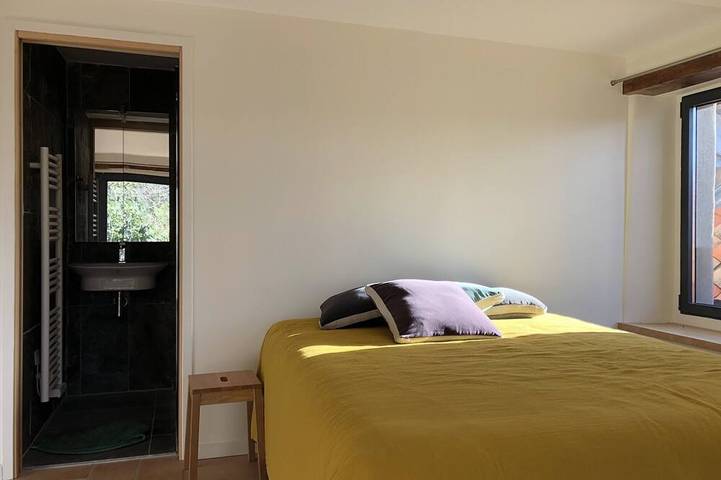 Gîte pour 4 personnes à Saint-Julien-de-la-Nef - 3