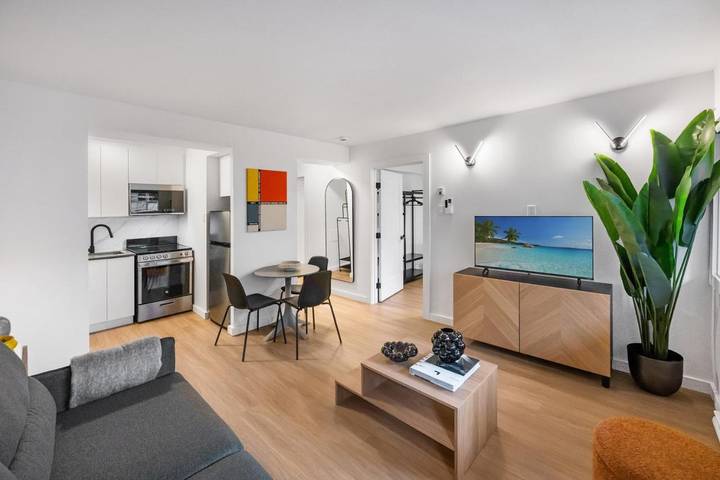 Aparthotel para 4 personas, con terraza y vistas, Se admiten mascotas - 1