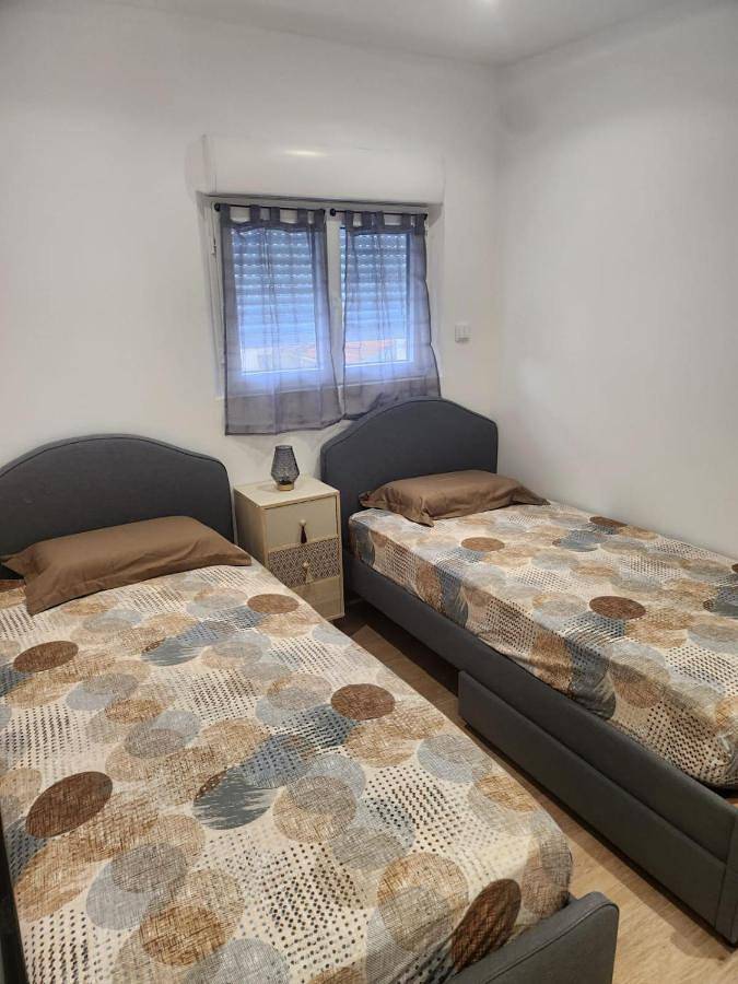 Appartement entier, Studio Apartment in Château-Thierry, Aisne