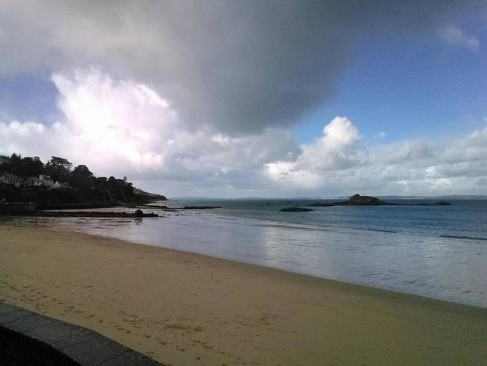 Gîte pour 5 personnes, avec piscine et jardin, animaux acceptés dans Plage des Sables Blancs (Douarnenez) - 4