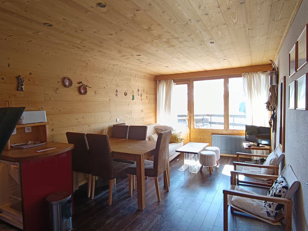 Appartement entier, Appartement rénové style chalet, à deux pas des pistes in Montgenèvre, Région de Briançon